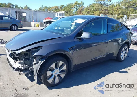 2022 Tesla Model Y Long Range Dual Motor All-Wheel Drive z USA, uszkodzony, nr VIN 7SAYGDEE1NF438239